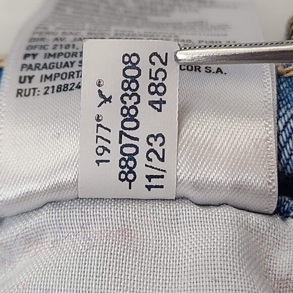 American Eagle Jeans Women's Light Wash Size 6 Distressed Baggy Wide Leg - Picture 15 of 16